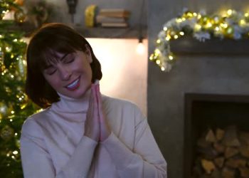 VideoHive woman making a wish at Christmas 40517203