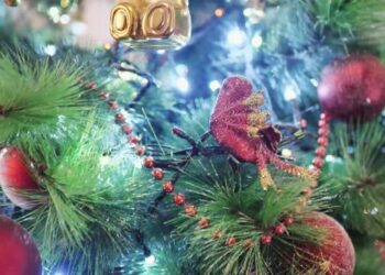 VideoHive Close Up a Christmas Tree Lights Glittering at Night 40270495